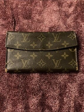 Louis Vuitton Monogram Canvas Wallet in Brown and Gold